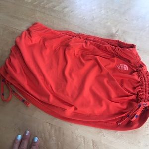 North Face skort size Large